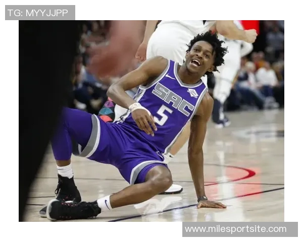 卡斯尔谈三后卫阵容福克斯哈珀球商高助球队发展 卡斯尔谈三后卫阵容福克斯哈珀球商高助球队发展