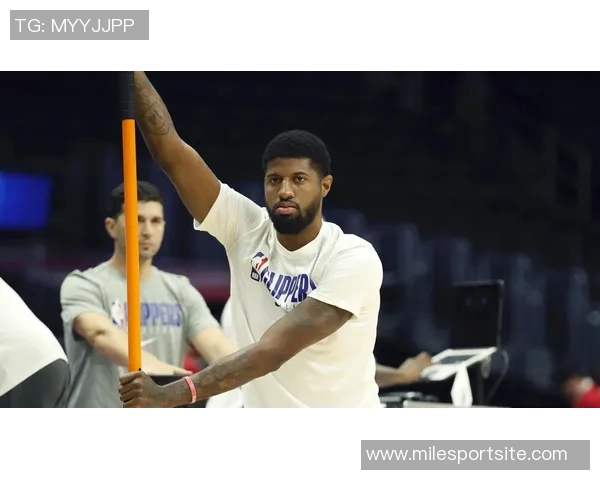 乔治康复进展显著预计常规赛初期将顺利回归球队 乔治康复进展显著预计常规赛初期将顺利回归球队