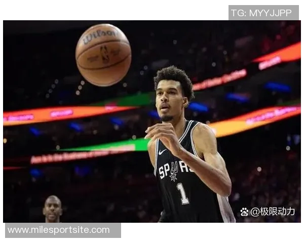 尼克斯夺冠后马刺面临的挑战与未来发展方向探讨 尼克斯夺冠后马刺面临的挑战与未来发展方向探讨