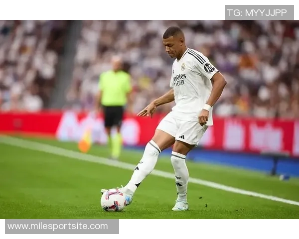 CIES公布球员年薪排行榜姆巴佩以2280万欧元领衔萨拉赫紧随其后